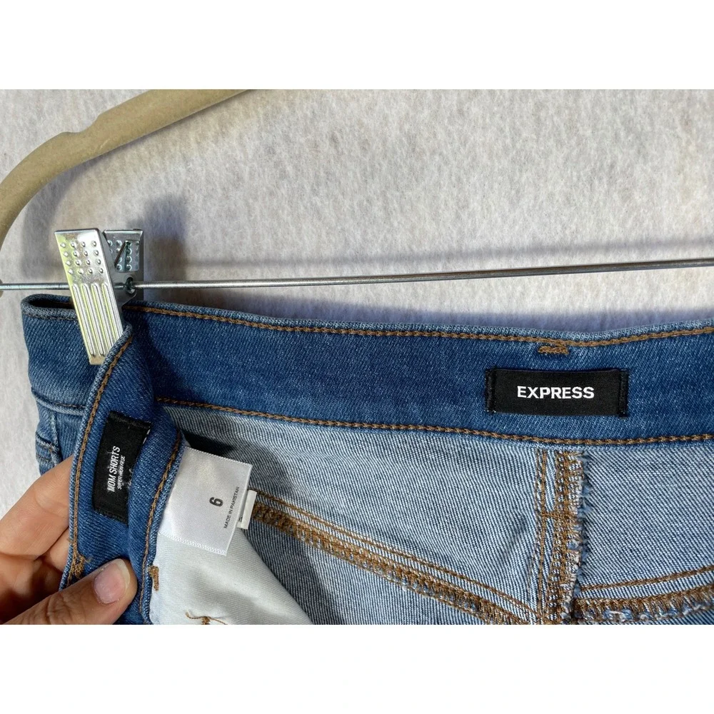 Express Womens High Rise Distressed Mom Shorts Medium Wash Blue Size 6 Raw Hem